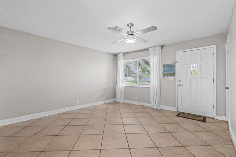 Touwnhouse à louer à Cooper City, Floride: 2 chambres, 102.19 m2 № 2404069 - photo 12