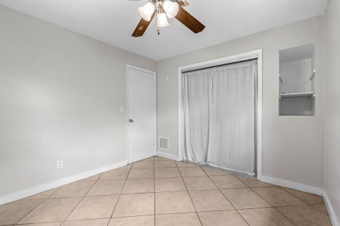 Touwnhouse à louer à Cooper City, Floride: 2 chambres, 102.19 m2 № 2404069 - photo 16