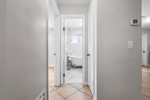 Touwnhouse à louer à Cooper City, Floride: 2 chambres, 102.19 m2 № 2404069 - photo 10