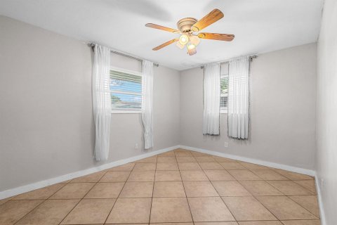 Touwnhouse à louer à Cooper City, Floride: 2 chambres, 102.19 m2 № 2404069 - photo 9