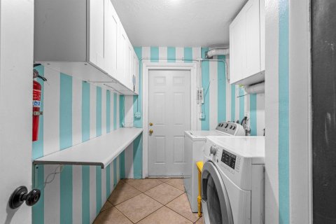 Touwnhouse à louer à Cooper City, Floride: 2 chambres, 102.19 m2 № 2404069 - photo 17