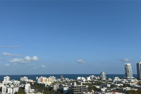 Condominio en venta en Miami Beach, Florida, 1 dormitorio, 81.57 m2 № 1868063 - foto 28
