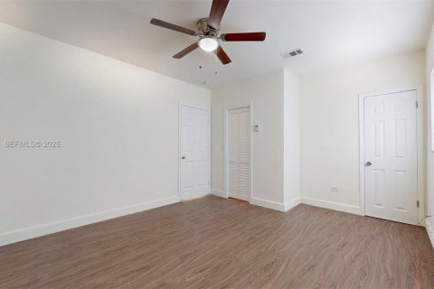 Снять в аренду виллу или дом в Хайалиа, Флорида 1 спальня, 60.39м2, № 2026823 - фото 16