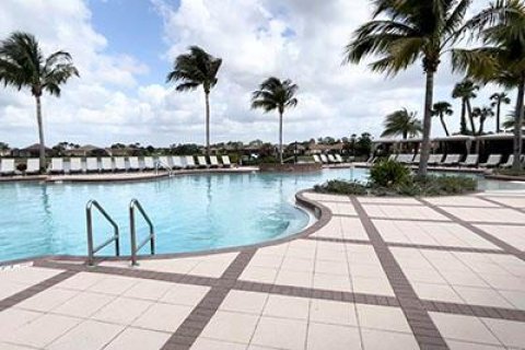 Apartment in Port St. Lucie, Florida 2 bedrooms, 150.5 sq.m. № 2173071 - photo 24