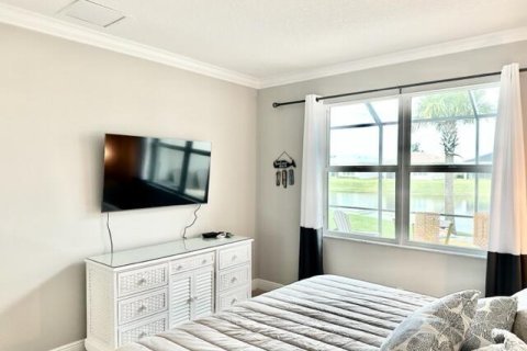 Apartment in Port St. Lucie, Florida 2 bedrooms, 150.5 sq.m. № 2173071 - photo 8