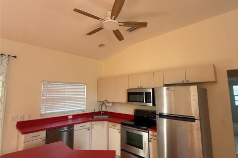 Villa ou maison à louer à North Port, Floride: 3 chambres, 112.88 m2 № 2106295 - photo 6