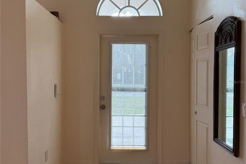 Villa ou maison à louer à North Port, Floride: 3 chambres, 112.88 m2 № 2106295 - photo 2