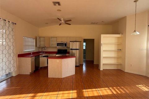 Villa ou maison à louer à North Port, Floride: 3 chambres, 112.88 m2 № 2106295 - photo 3