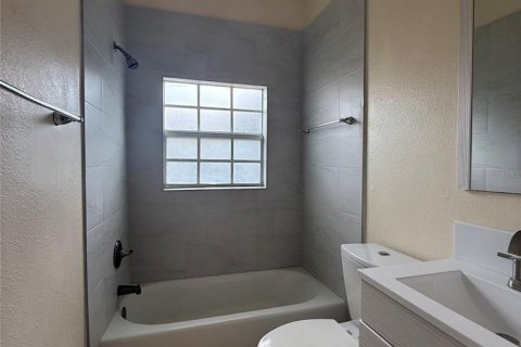 Villa ou maison à louer à North Port, Floride: 3 chambres, 112.88 m2 № 2106295 - photo 15