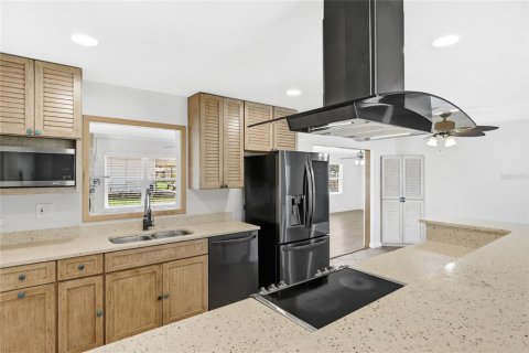 Villa ou maison à louer à Sarasota, Floride: 3 chambres, 148.09 m2 № 2211263 - photo 15