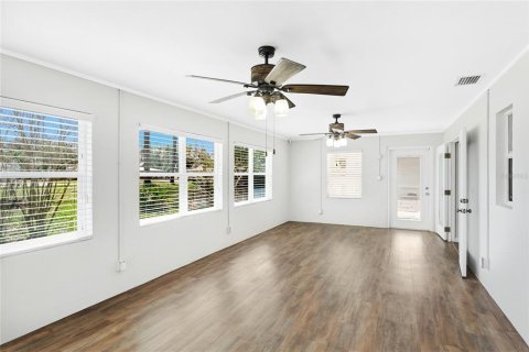 Villa ou maison à louer à Sarasota, Floride: 3 chambres, 148.09 m2 № 2211263 - photo 17