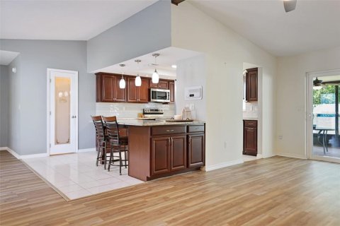 Casa en venta en Spring Hill, Florida, 3 dormitorios, 177.07 m2 № 1884913 - foto 4