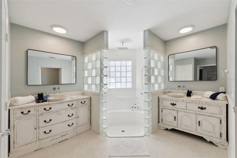 Casa en alquiler en New Smyrna Beach, Florida, 5 dormitorios, 153.66 m2 № 2100422 - foto 12