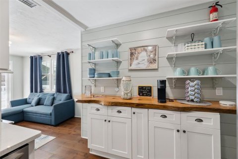 Casa en alquiler en New Smyrna Beach, Florida, 5 dormitorios, 153.66 m2 № 2100422 - foto 7