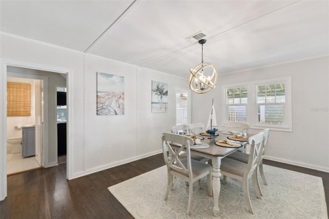 Casa en alquiler en New Smyrna Beach, Florida, 5 dormitorios, 153.66 m2 № 2100422 - foto 6