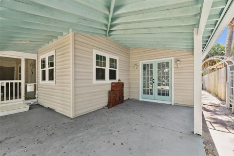 Casa en alquiler en New Smyrna Beach, Florida, 5 dormitorios, 153.66 m2 № 2100422 - foto 3