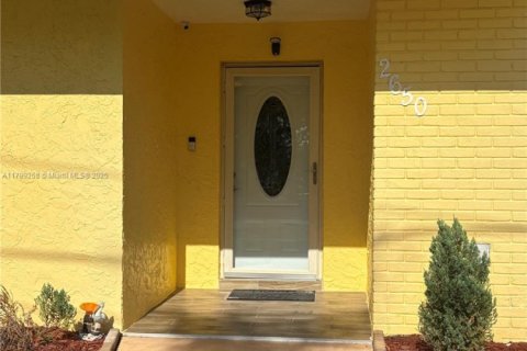 House in Margate, Florida 3 bedrooms, 158.86 sq.m. № 1715382 - photo 19