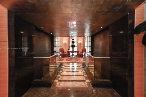 Copropriété à louer à Sunny Isles Beach, Floride: 4 chambres, 254.18 m2 № 1804519 - photo 29