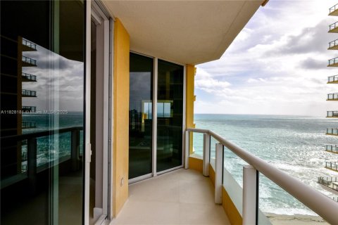 Copropriété à louer à Sunny Isles Beach, Floride: 4 chambres, 254.18 m2 № 1804519 - photo 23