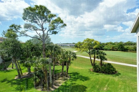Condo in Sarasota, Florida, 2 bedrooms  № 2280105 - photo 7