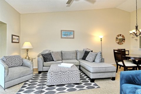 Condo in Sarasota, Florida, 2 bedrooms  № 2280105 - photo 21