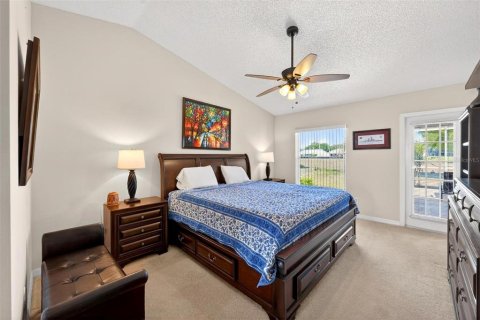 House in Leesburg, Florida 3 bedrooms, 168.52 sq.m. № 2114487 - photo 14