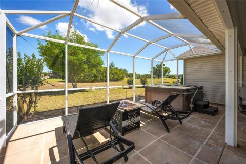 House in Leesburg, Florida 3 bedrooms, 168.52 sq.m. № 2114487 - photo 22