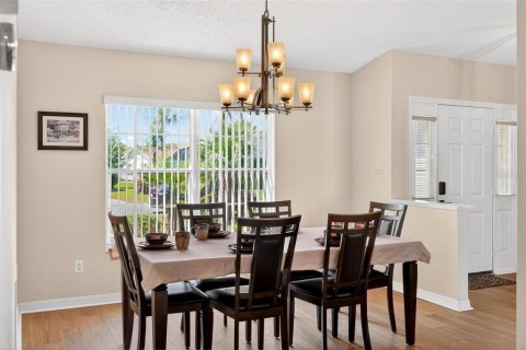 House in Leesburg, Florida 3 bedrooms, 168.52 sq.m. № 2114487 - photo 3