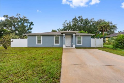 House in Tampa, Florida 3 bedrooms, 128.86 sq.m. № 2367171
