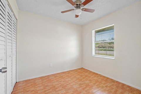 Appartement à louer à Lake Worth, Floride: 3 chambres, 97.55 m2 № 2327055 - photo 18