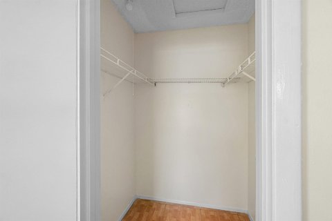 Appartement à louer à Lake Worth, Floride: 3 chambres, 97.55 m2 № 2327055 - photo 14