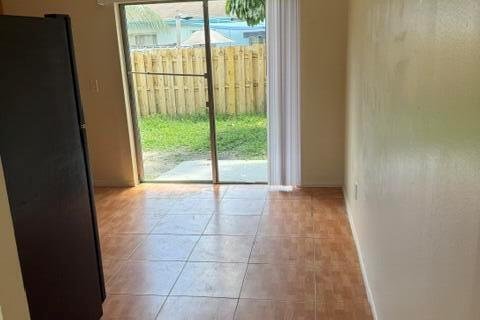 Appartement à louer à Lake Worth, Floride: 3 chambres, 97.55 m2 № 2327055 - photo 4