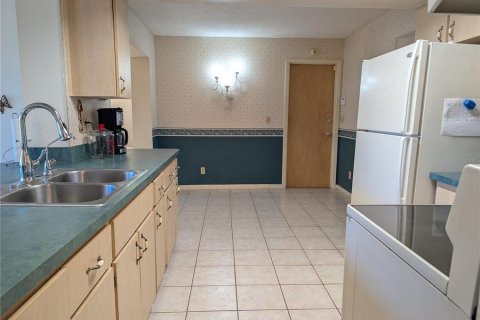 Casa en venta en Pinellas Park, Florida, 2 dormitorios, 147.44 m2 № 2339452 - foto 18