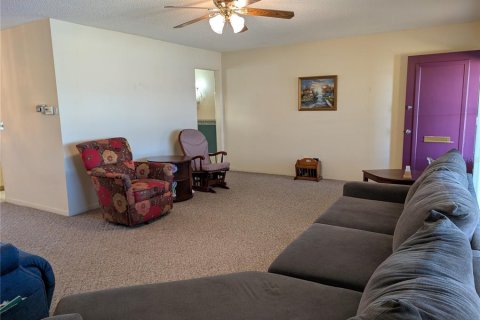 Casa en venta en Pinellas Park, Florida, 2 dormitorios, 147.44 m2 № 2339452 - foto 9
