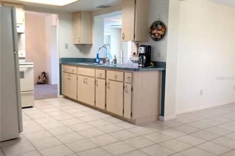Casa en venta en Pinellas Park, Florida, 2 dormitorios, 147.44 m2 № 2339452 - foto 25