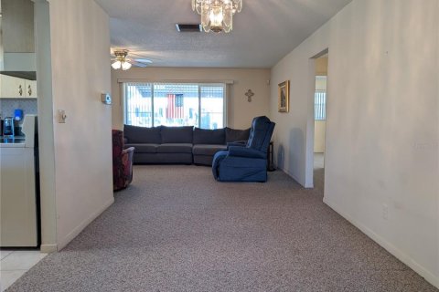 Casa en venta en Pinellas Park, Florida, 2 dormitorios, 147.44 m2 № 2339452 - foto 13