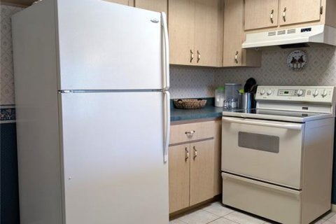 Casa en venta en Pinellas Park, Florida, 2 dormitorios, 147.44 m2 № 2339452 - foto 24