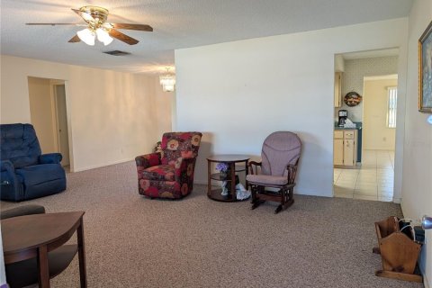 Casa en venta en Pinellas Park, Florida, 2 dormitorios, 147.44 m2 № 2339452 - foto 7