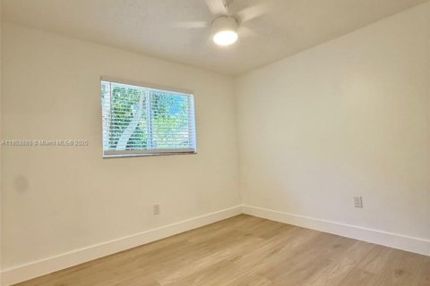 Appartement à louer à Miami, Floride: 2 chambres, 74.32 m2 № 1871745 - photo 14