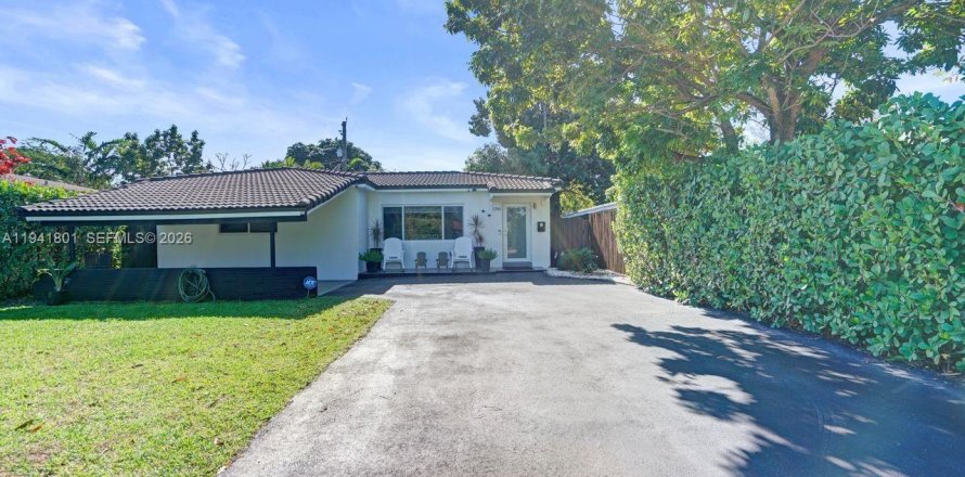 Villa ou maison à North Miami Beach, Floride 3 chambres, 108.51 m2 № 2004768