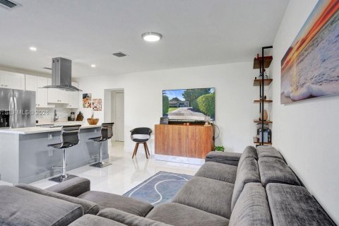 Villa ou maison à vendre à North Miami Beach, Floride: 3 chambres, 108.51 m2 № 2004768 - photo 10