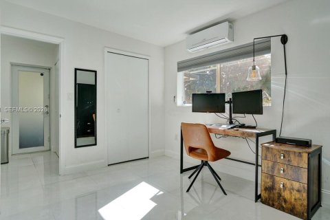 Villa ou maison à vendre à North Miami Beach, Floride: 3 chambres, 108.51 m2 № 2004768 - photo 24