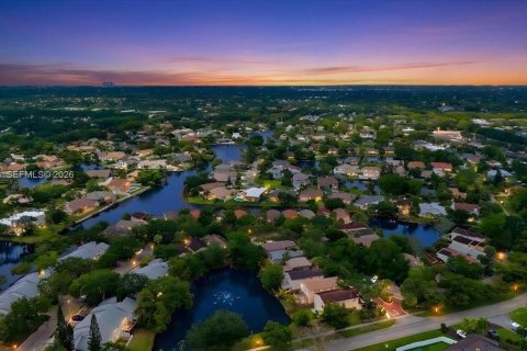 Villa ou maison à vendre à Plantation, Floride: 4 chambres, 211.35 m2 № 2189643 - photo 15