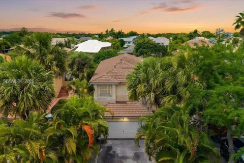 Villa ou maison à vendre à Plantation, Floride: 4 chambres, 211.35 m2 № 2189643 - photo 6