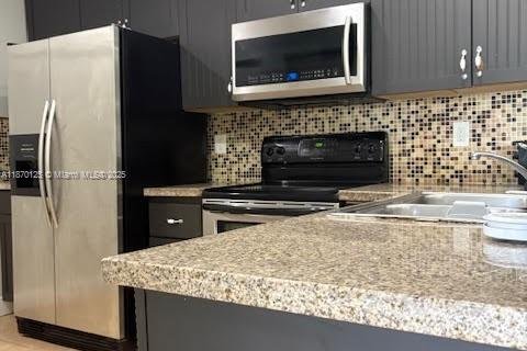 Condo in Coral Springs, Florida, 2 bedrooms  № 1895592 - photo 26