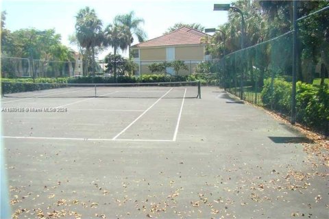 Condo in Coral Springs, Florida, 2 bedrooms  № 1895592 - photo 11