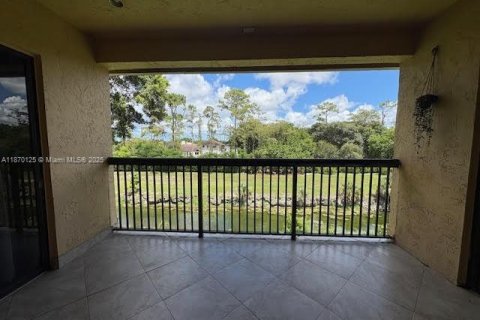 Condo in Coral Springs, Florida, 2 bedrooms  № 1895592 - photo 5