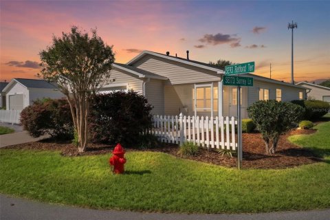 House in The Villages, Florida 2 bedrooms, 107.77 sq.m. № 2396350 - photo 3
