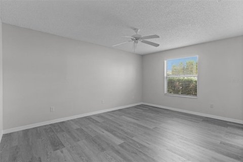 House in The Villages, Florida 2 bedrooms, 107.77 sq.m. № 2396350 - photo 27