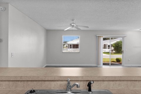 House in The Villages, Florida 2 bedrooms, 107.77 sq.m. № 2396350 - photo 20